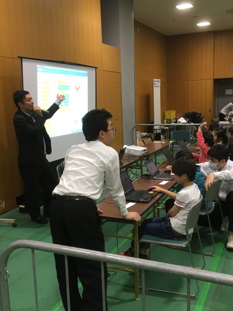 iTeen和歌山駅前校【ロボカップジュニア・ジャパンオープン2019 和歌山　体験ブース出展】